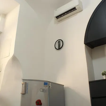 O' Vascio Street Apartment *